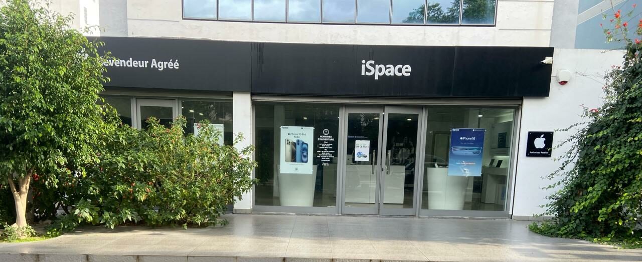 Facade et devanture Boutique ispace.tn by macunivers services